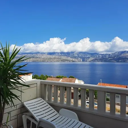 In With Sea View, Terrace, Air Conditioning, Wifi 5124-1 * Postira